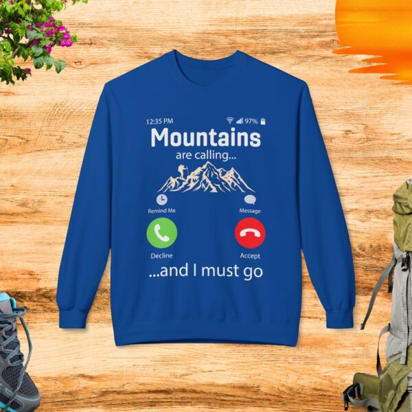 Mountains are calling and I must go - Crewneck Sweatshirt - Image 3